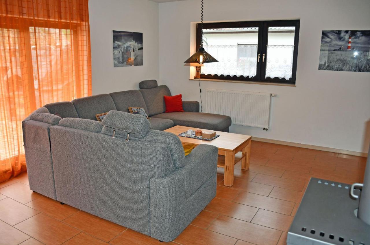 Schoenes Ferienhaus Mit Kamin Und Sauna Im Ostseebad Sellin Dış mekan fotoğraf