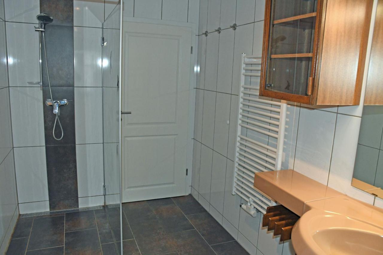 Schoenes Ferienhaus Mit Kamin Und Sauna Im Ostseebad Sellin Dış mekan fotoğraf